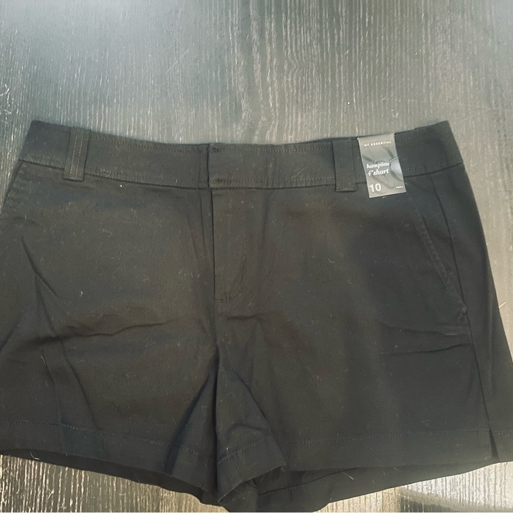 Black Bermudas with Flat Front Design and Belt Loops
